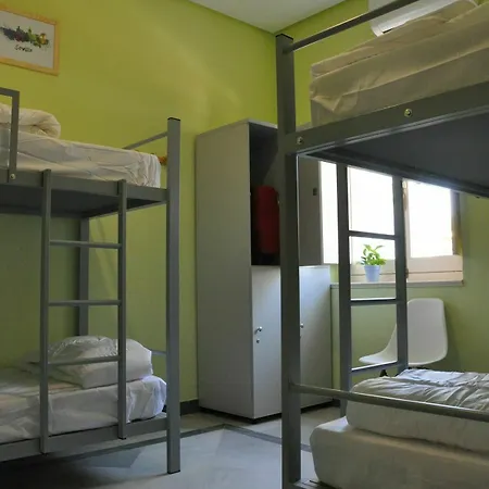 Albergue Lemon Garden *